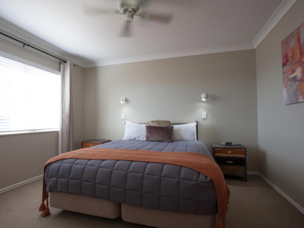 Pacific Palms Resort Папамоа Екстериор снимка